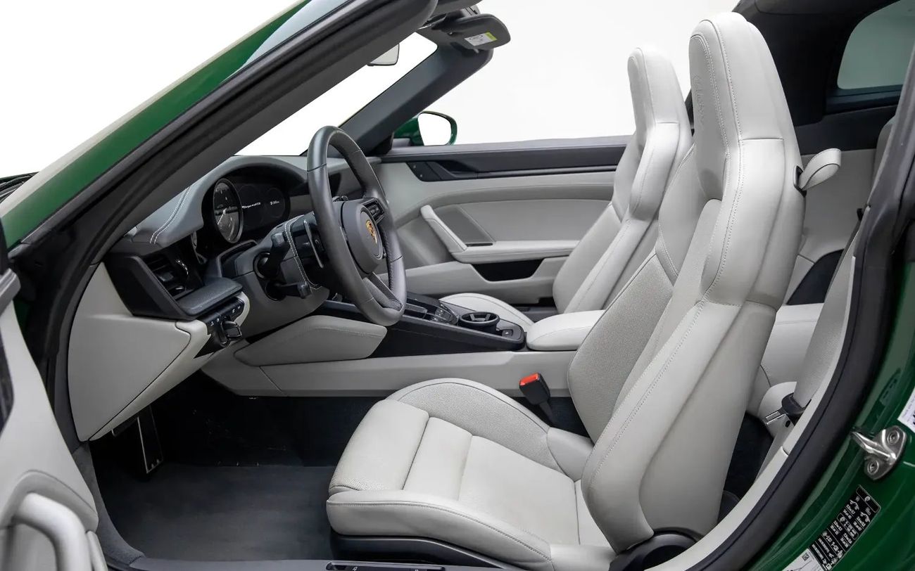 Porsche 911 Targa 4GTS 3.0L (450 HP) Targa 4GTS