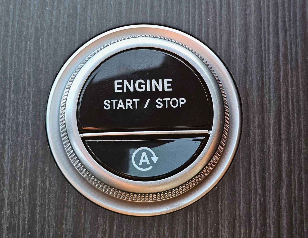 مرسيدس بنز C 200 | 1.5L | TURBO SPORT EDITION | 360* CAMERA | LEATHER SEATS | FULL OPTION (CODE#C200L)