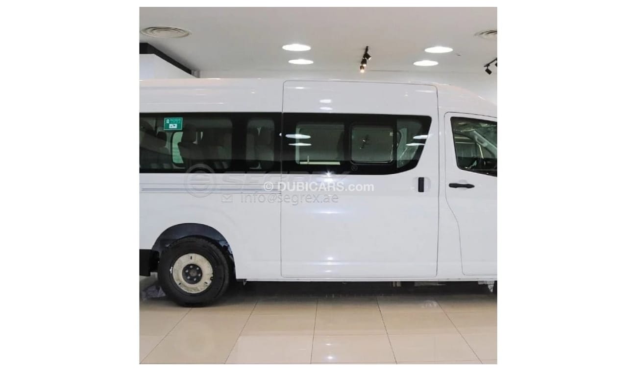 Toyota Hiace 2023 TOYOTA HIACE COMMUTER 3.5L A/T GASOLINA