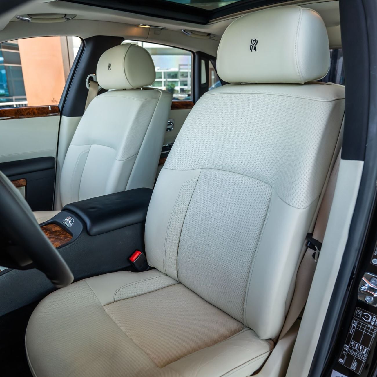 Rolls-Royce Ghost 2010 ROLLS ROYCE GHOST  DONE ONLY 10,000KM