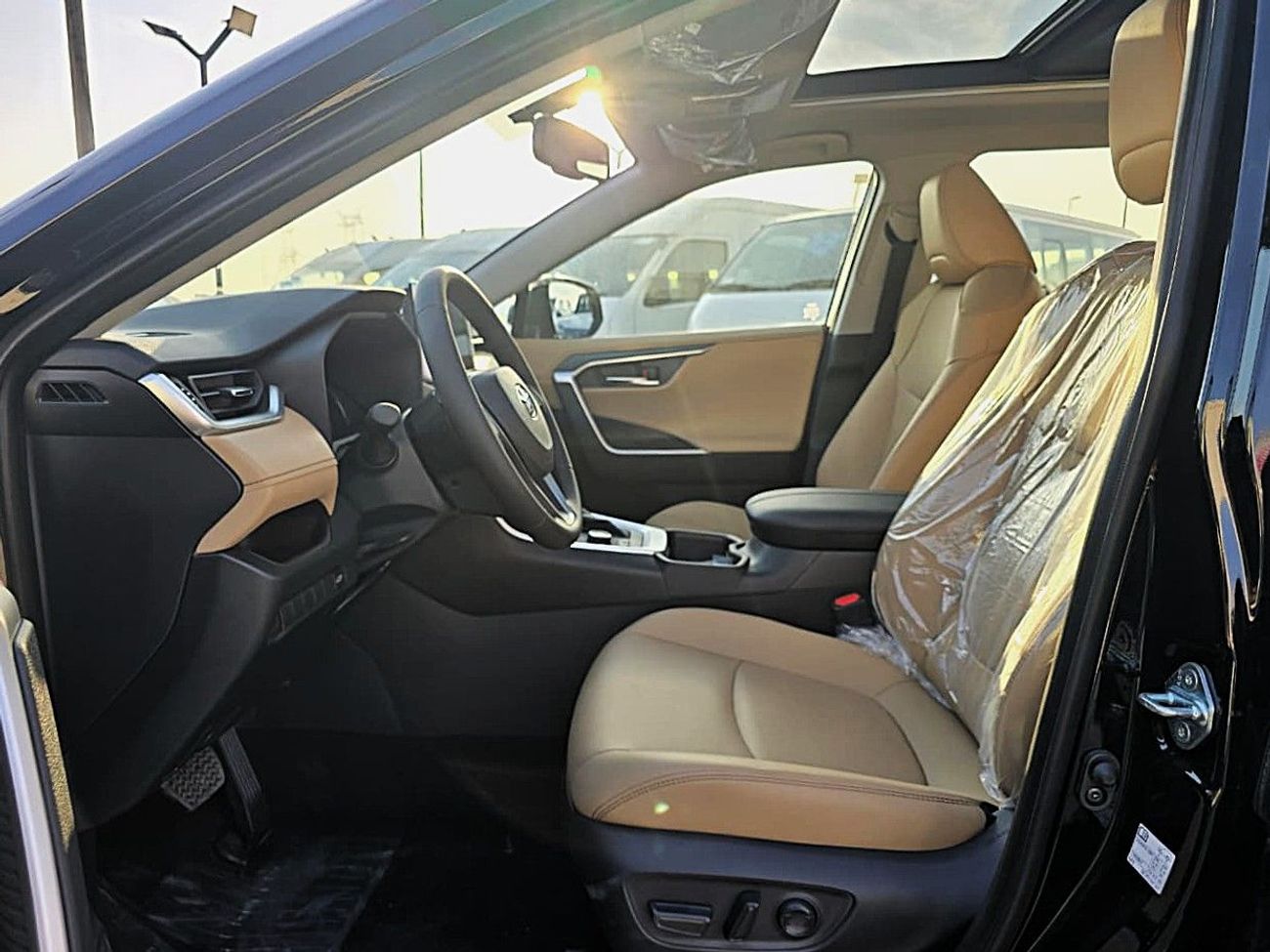 تويوتا راف ٤ Toyota RAV4 Hybrid 2.5l Suv AWD 5Doors GCC Black Color 2025 Model