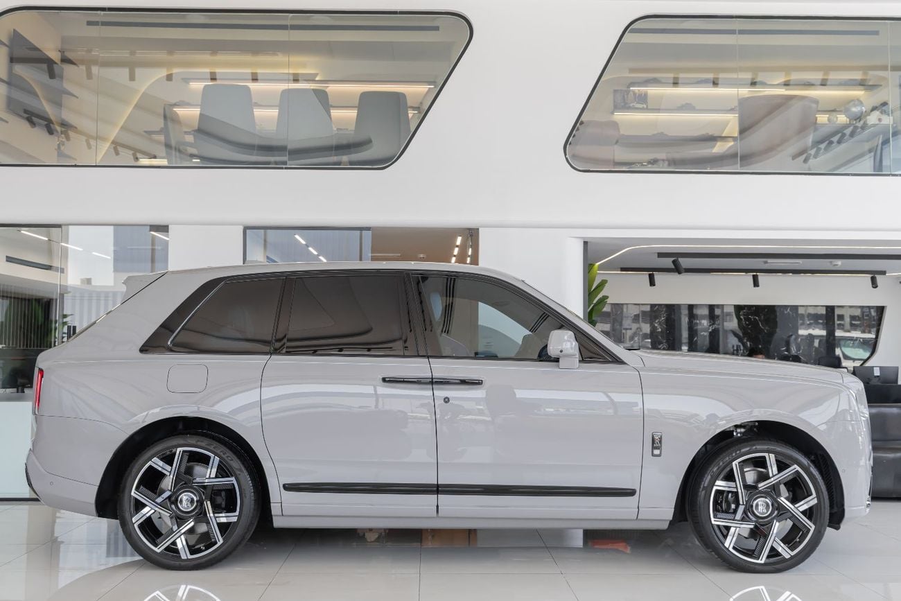 Rolls Royce Cullinan ROLLS-ROYCE CULLINAN | BLACK BADGE | EUROPEAN SPECS | FULL OPTION | BESPOKE SOUND SYSTEM | DEALER WA