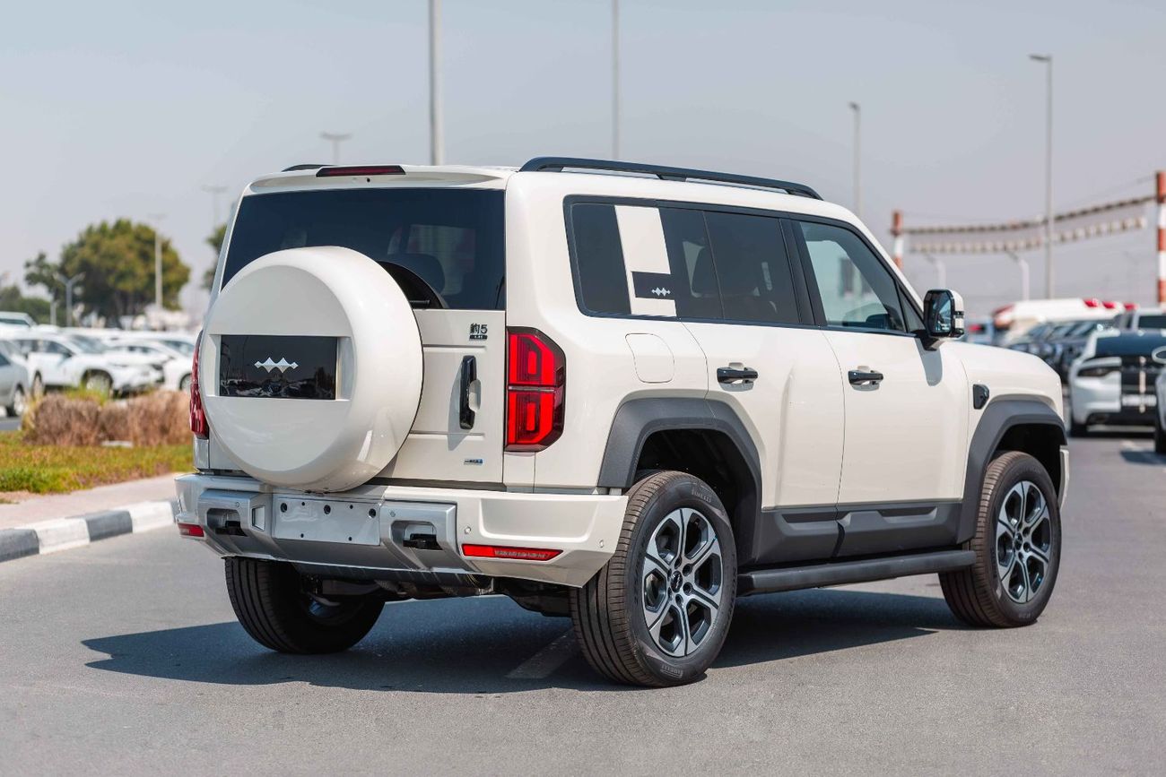 BYD Leopard 5 BYD Leopard 5 Ultra 210 KM 1.5T Without Hydraulic R20 2025