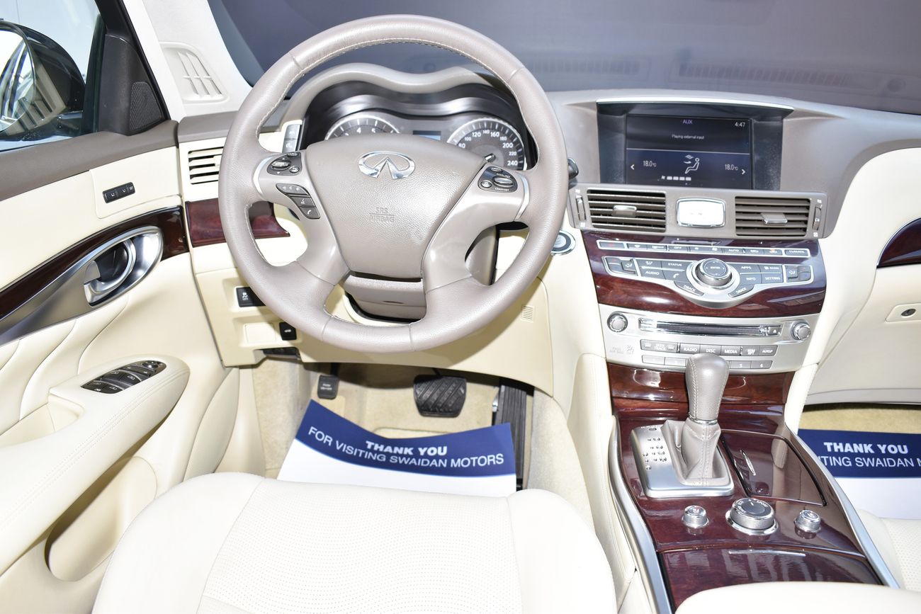 إنفينيتي Q70 AED 1359 PM | 3.7L EXCELLENCE GCC DEALER WARRANTY
