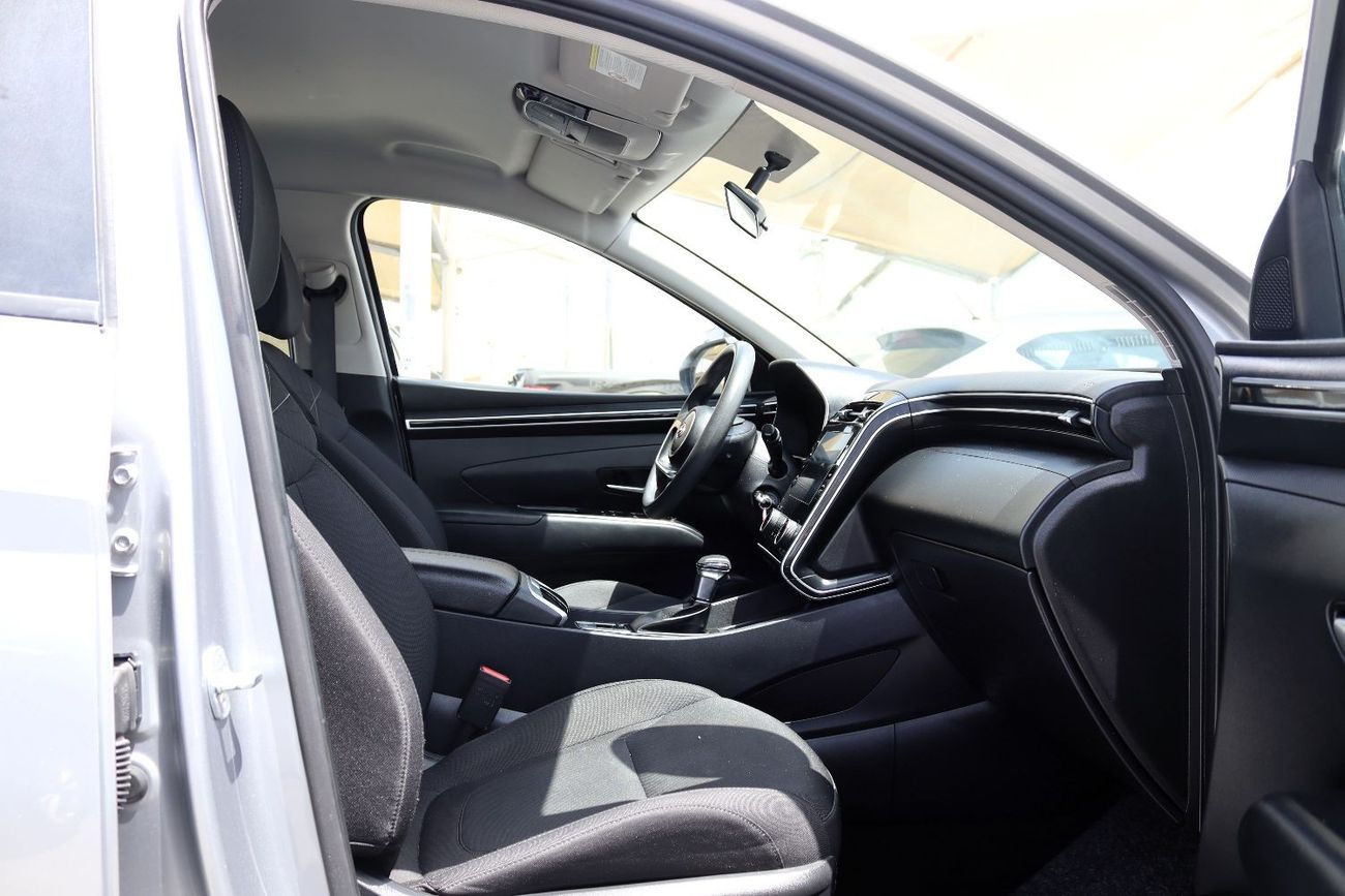 Hyundai Tucson Comfort ACCIDENTS FREE - GCC - 2000 CC - ORIGINAL PAINT - PERFECT CONDITION INSIDE OUT