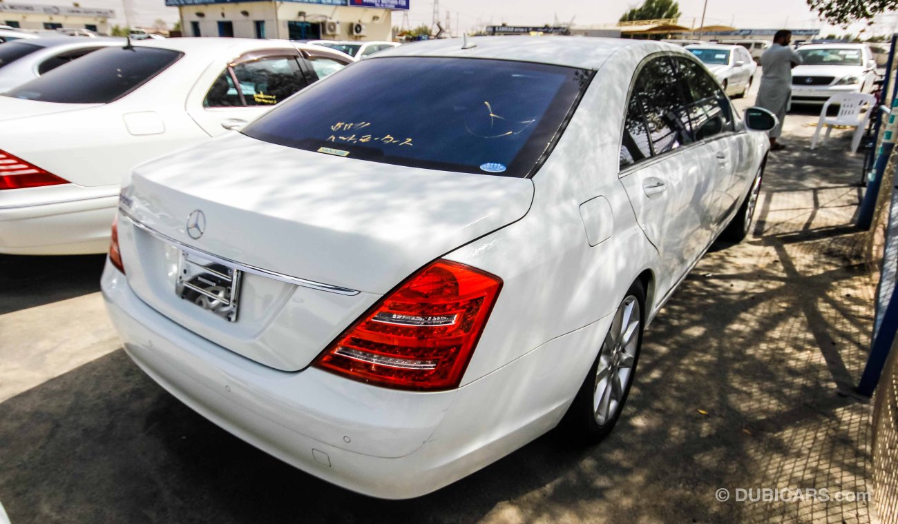 مرسيدس بنز S 550