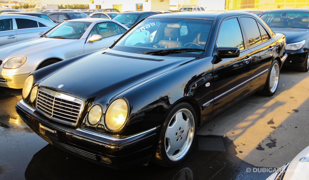 Mercedes-Benz E 280 E320 Badge