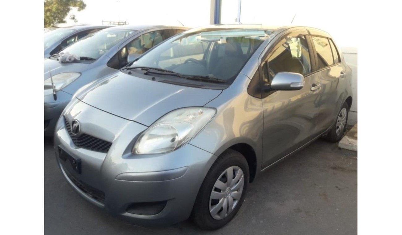 تويوتا فيتز Toyota Vitz RIGHT HAND DRIVE (Stock no PM 74 )