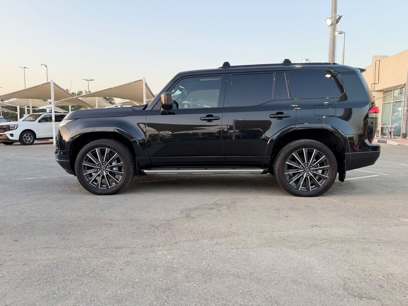 لكزس GX550