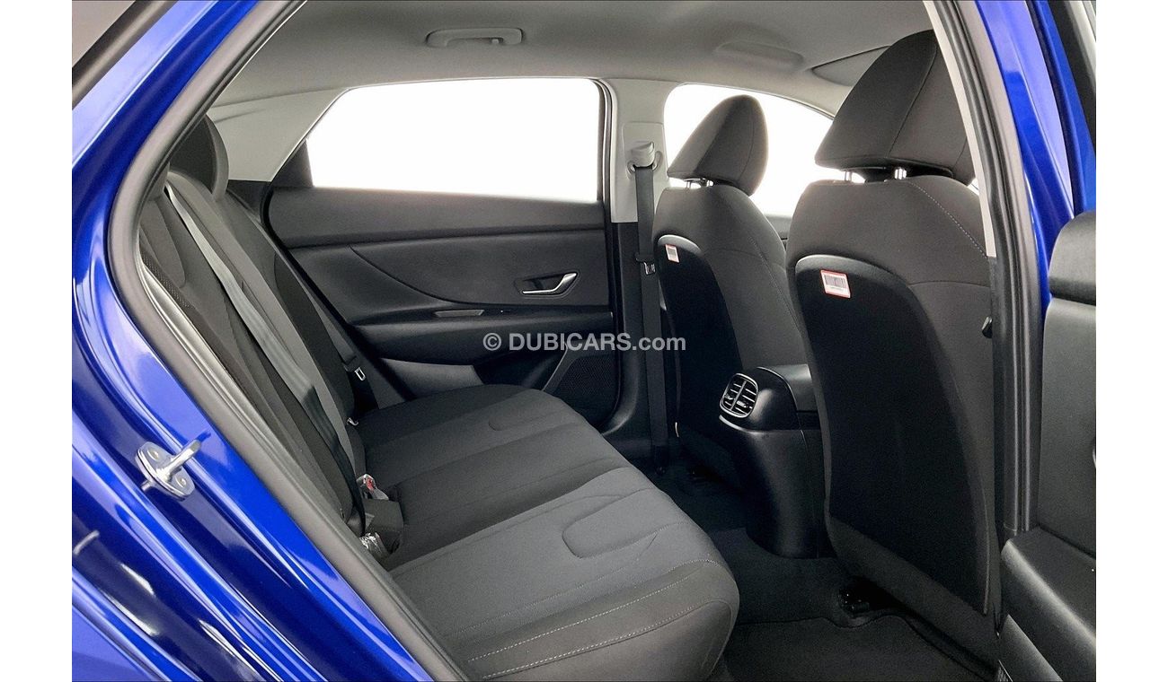 Hyundai Elantra Smart