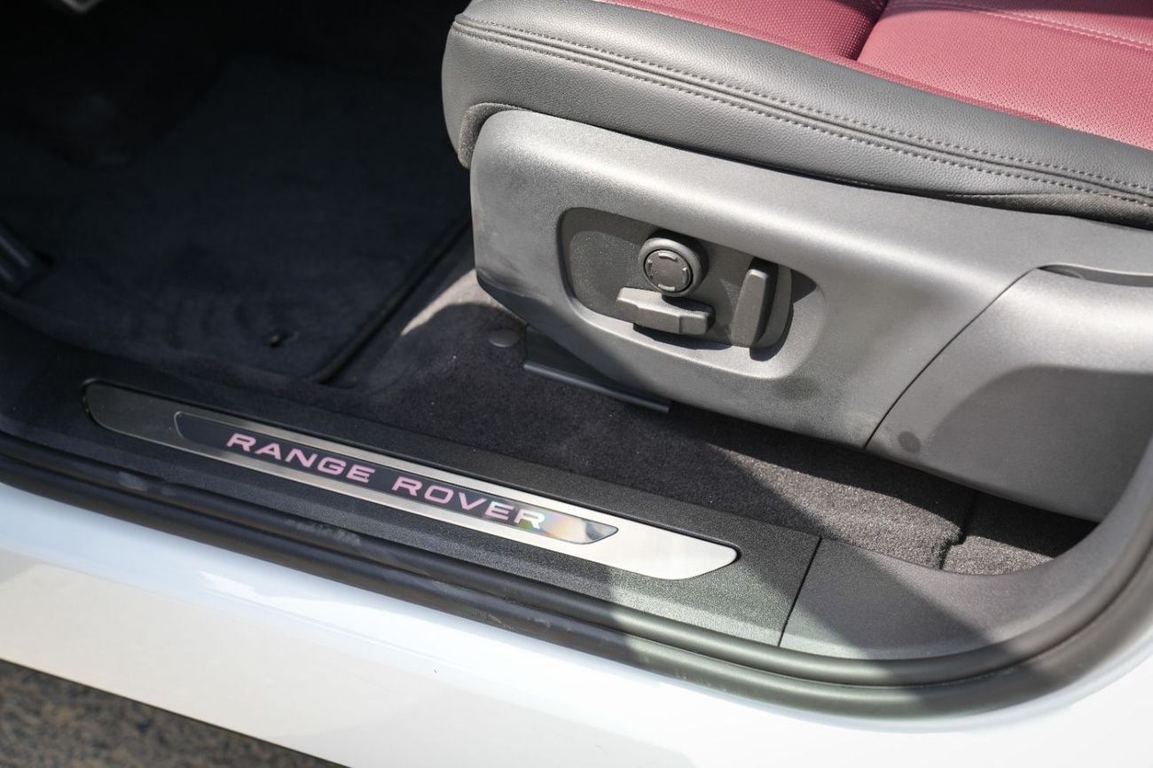 Land Rover Range Rover Evoque SE P250 DYNAMIC 2025!! FIVE YEARS WARRANTY!! THREE YEARS SERVICE CONTRACT