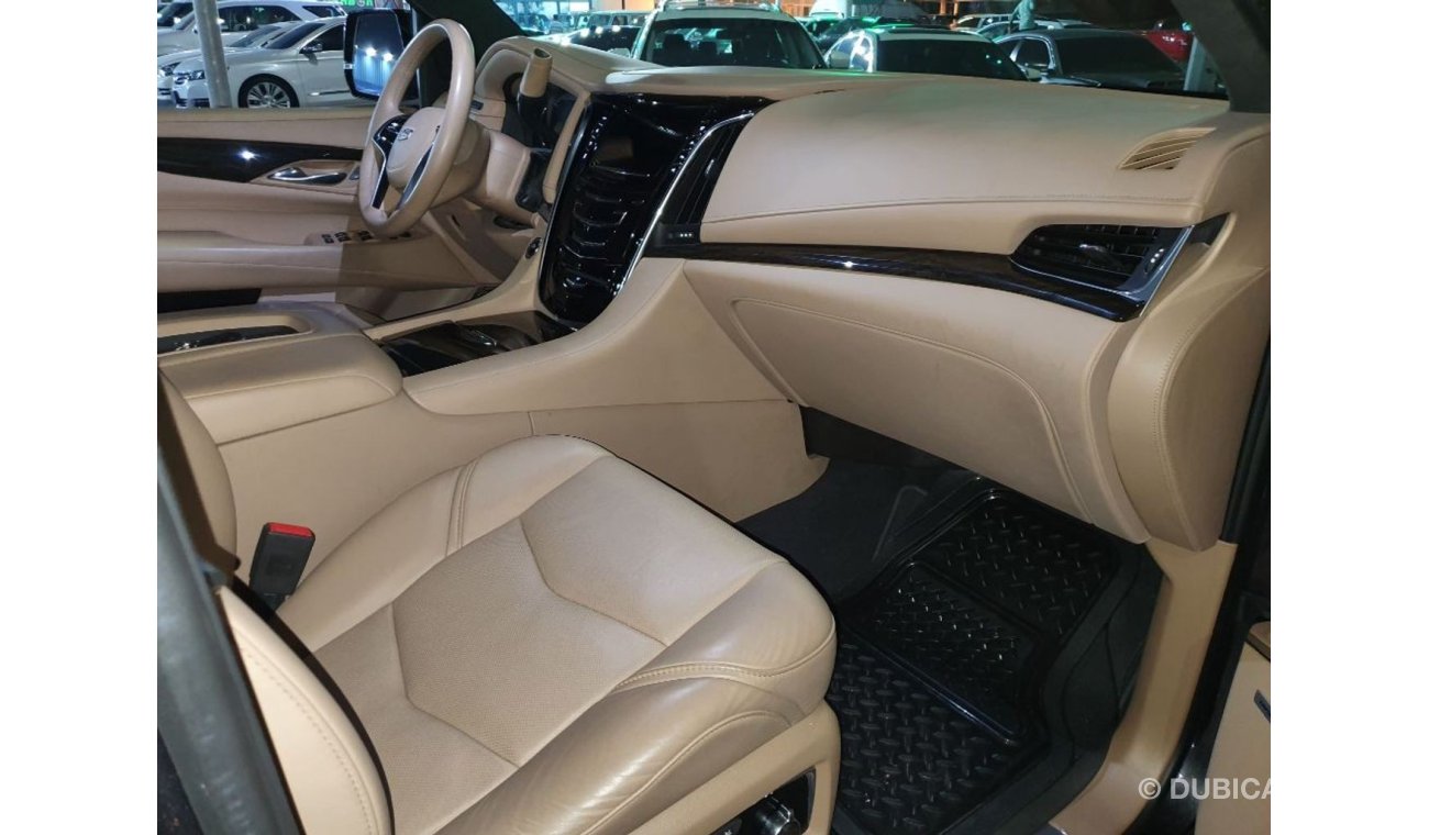 Cadillac Escalade CADILLAC ESCALADE 2018 FOR ONLY 229000AED