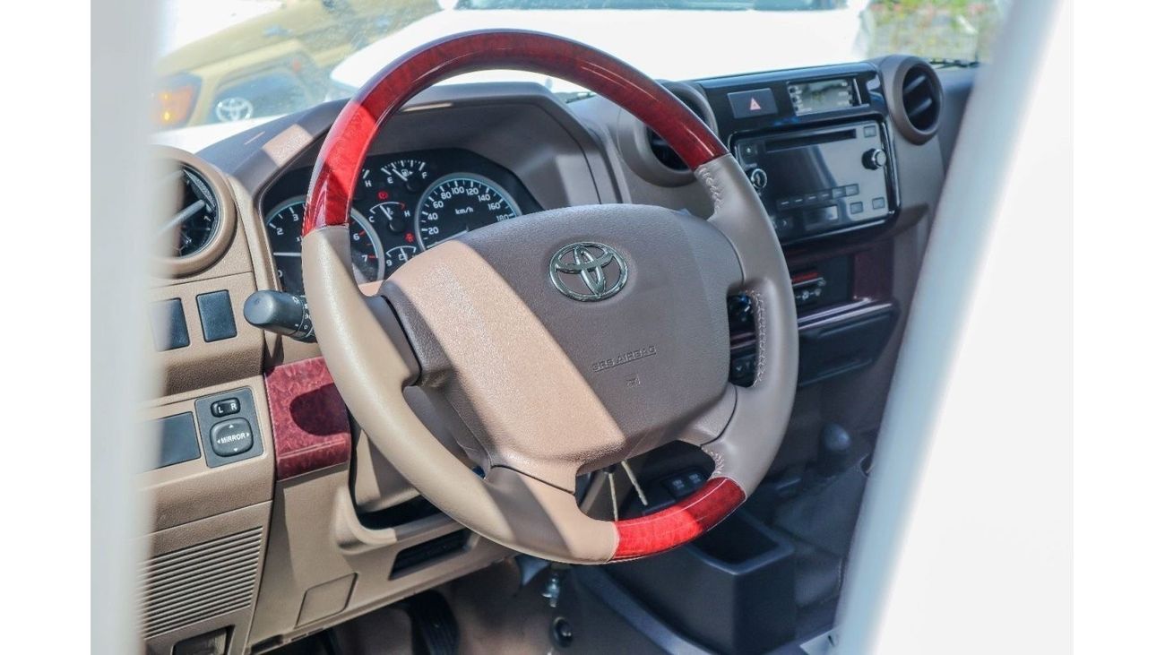 Toyota Land Cruiser Pick Up TOYOTA LAND CRUISER DOUBLE CABIN PICKUP 4.0L V6 2023