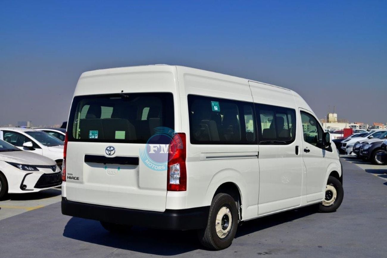 Toyota Hiace V6 3.5L 13 Seater