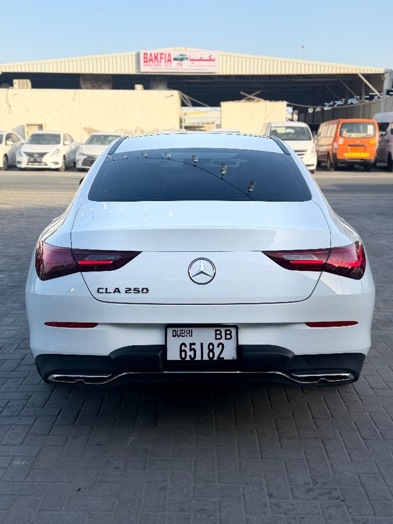 Mercedes-Benz CLA 250 للبيع Mercedes-Benz CLA 250 2025 فل أوبشن – صبغ وكالة الممشى: 1,000 كم فقط  فتحة سقف، جلد كهرباء، شا