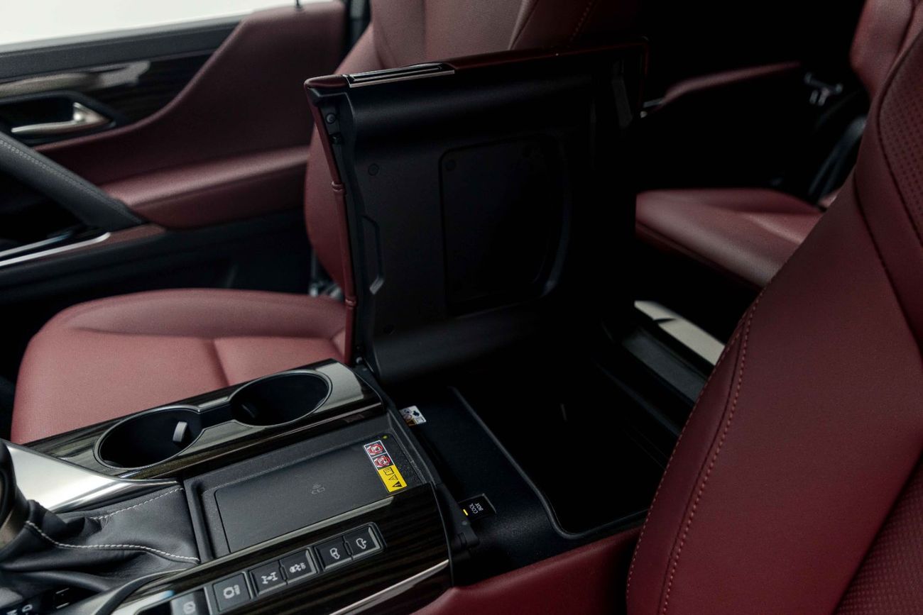 لكزس LX 500 D 3.3L Diesel - Sonic Quartz Inside Crimson | Export Only
