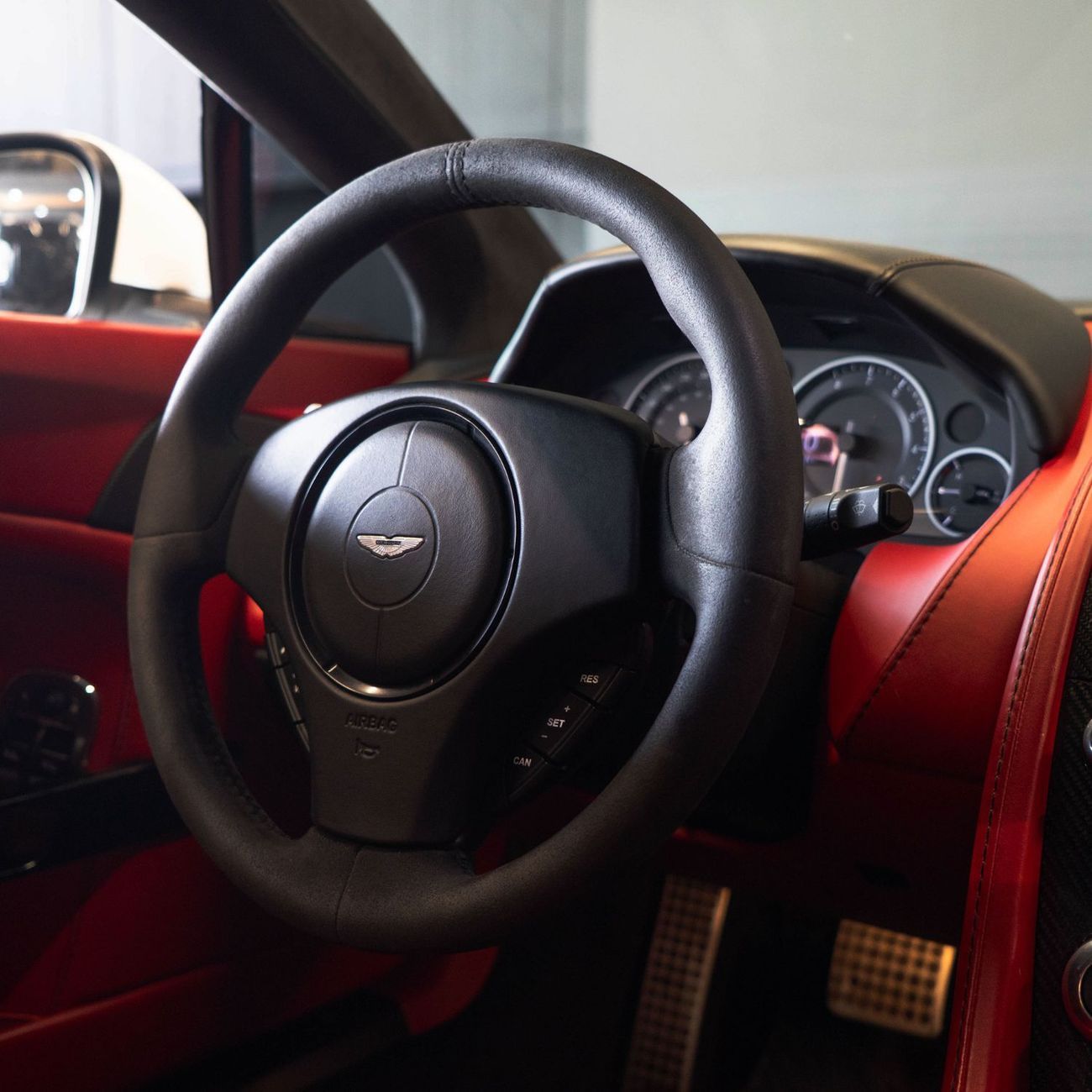 أستون مارتن فانتيج V12 AED 289,950 • 0% Downpayment • Vantage S V12 • Agency Service Contract Until 2027