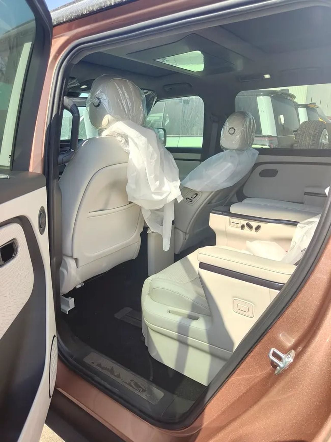 روكس أداماس Admas Luxury Executive Edition – 6-Seater Intelligent SUV