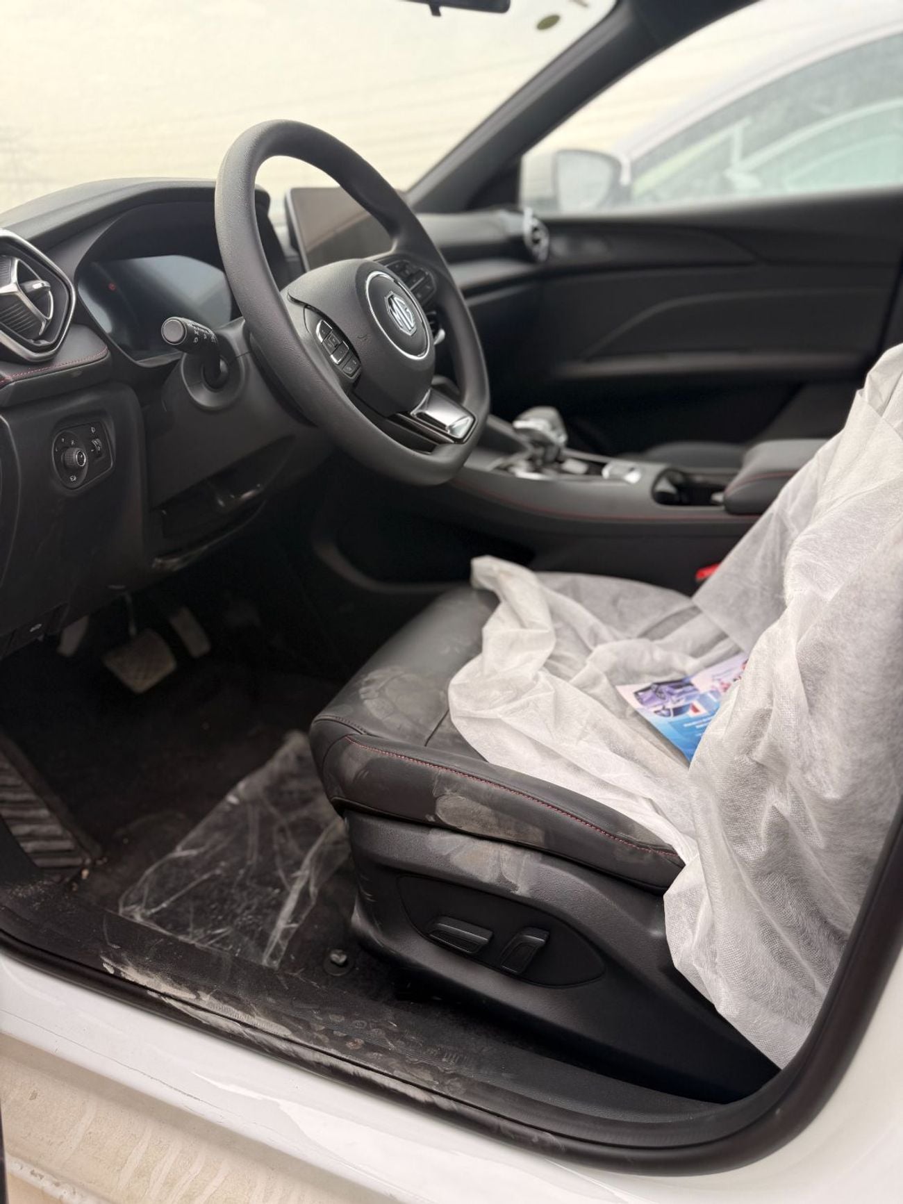 أم جي 5 MG5 1.5L Luxury Edition