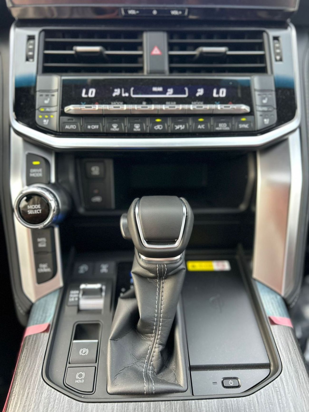 Toyota Land Cruiser 3.5L TT GR SPORT FOR GCC ONLY MAKASA PAID