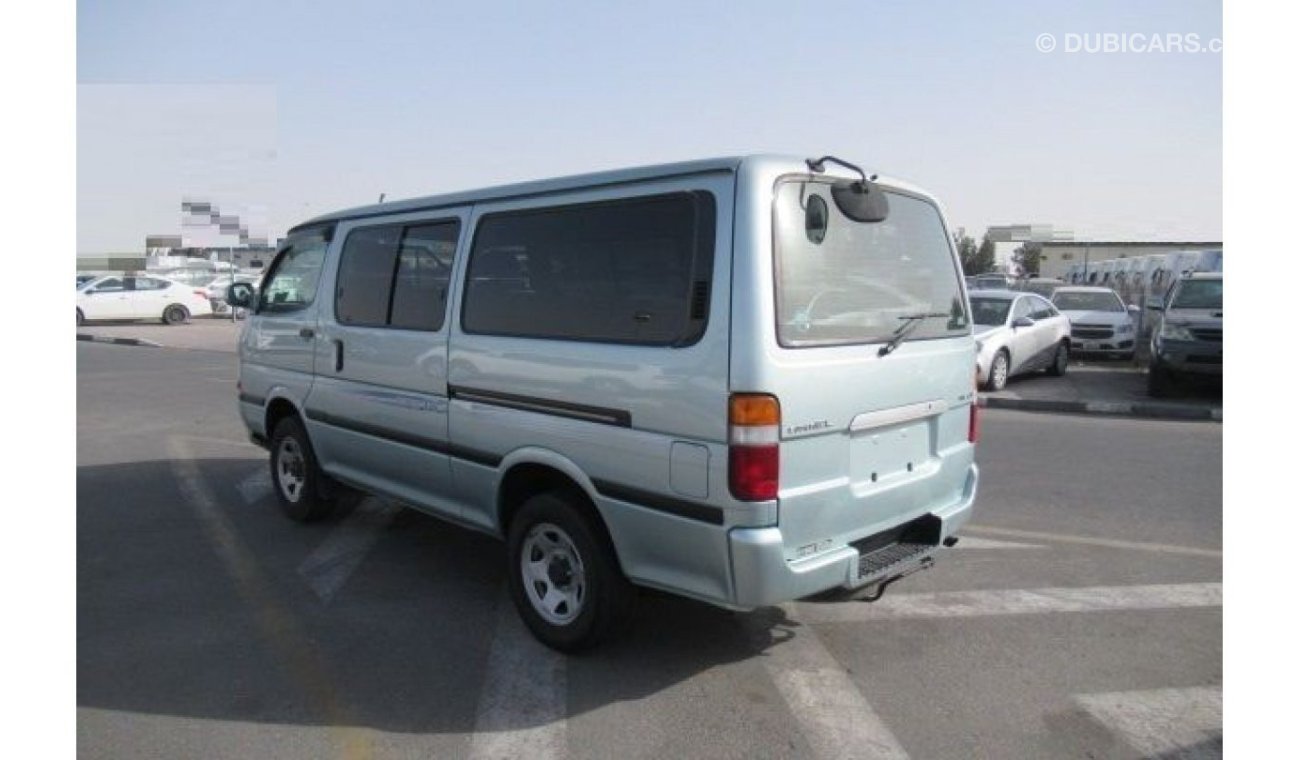 تويوتا هاياس Toyota Hiace Van Right Hand Drive (Stock PM 826)