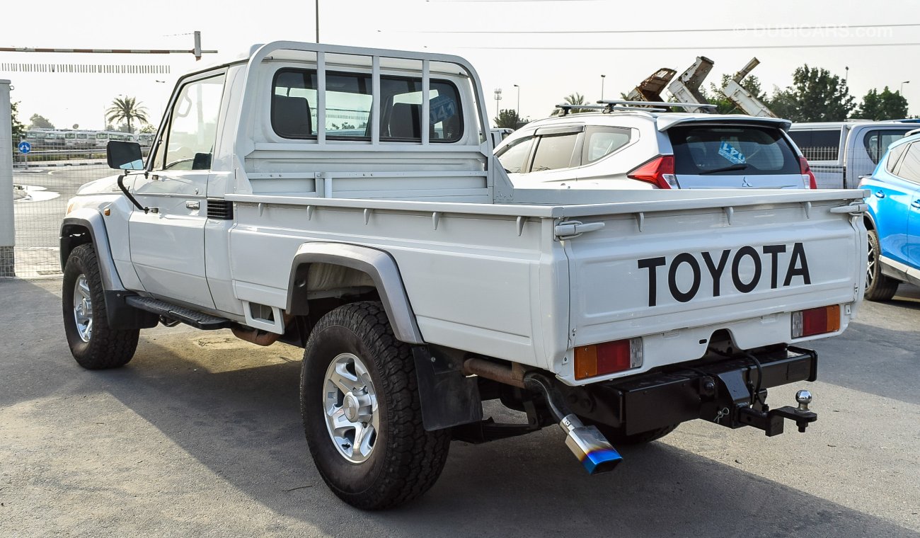 Toyota Land Cruiser Pick Up V8 Diesel Right H/D