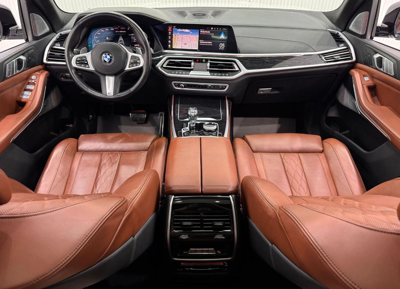 بي أم دبليو X7 2022 BMW X7 M50i, July 2026 BMW Warranty + Service Package, Full Service History, GCC