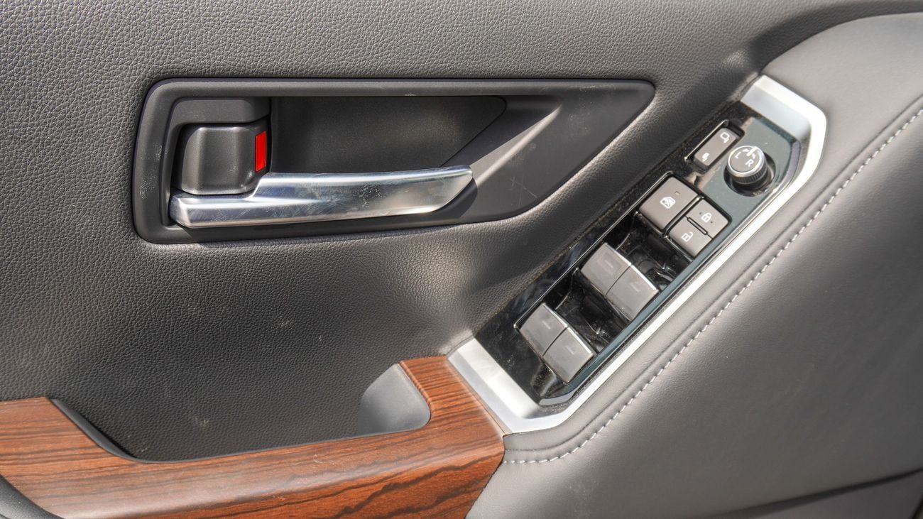 Toyota Land Cruiser GXR 4.0L V6