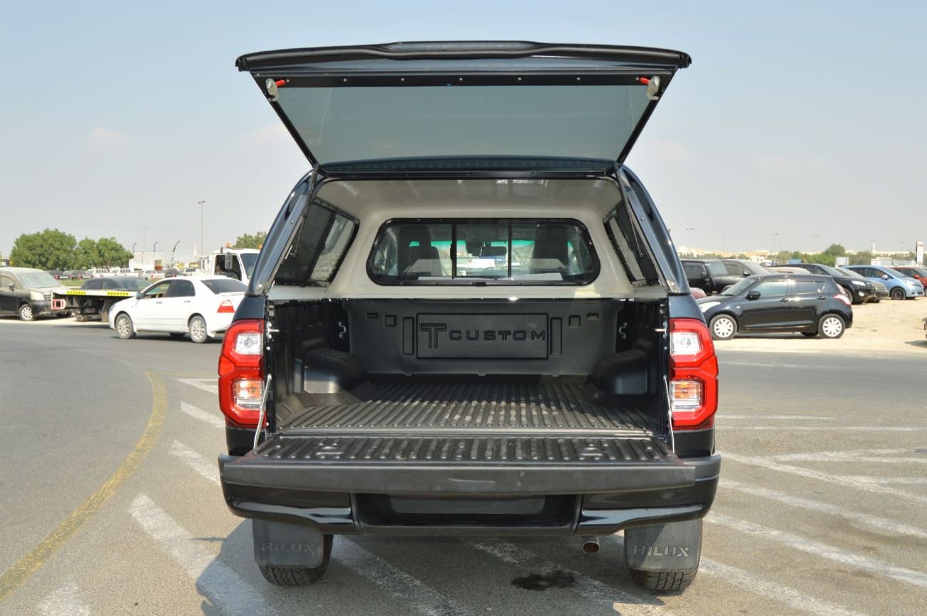 Toyota Hilux Double cabin 2.8L, perfect inside and outside