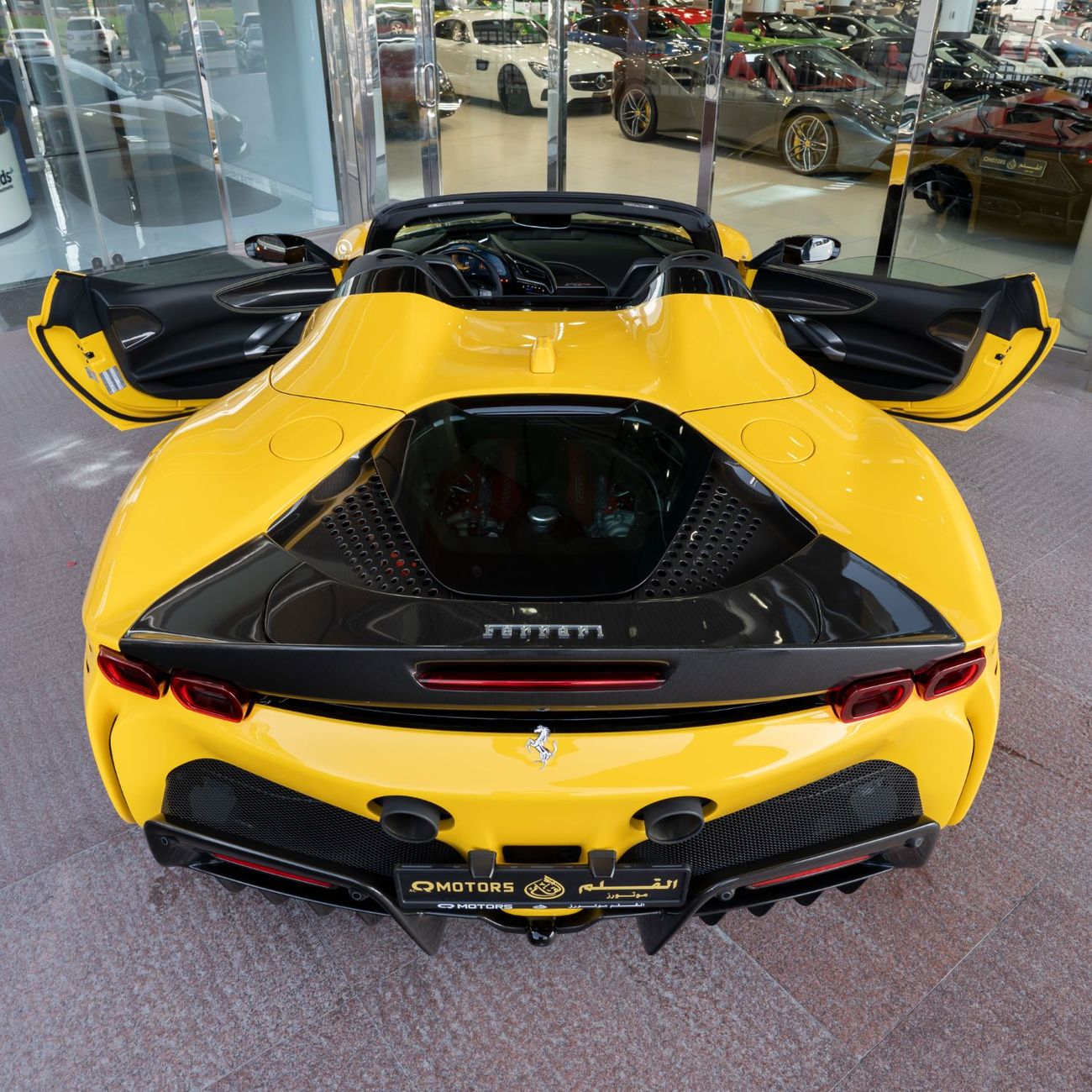 Ferrari SF90 Spider FERRARI SF90 SPIDER DONE ONLY 3000KM GCC WITH WARRANTY + SERVICE