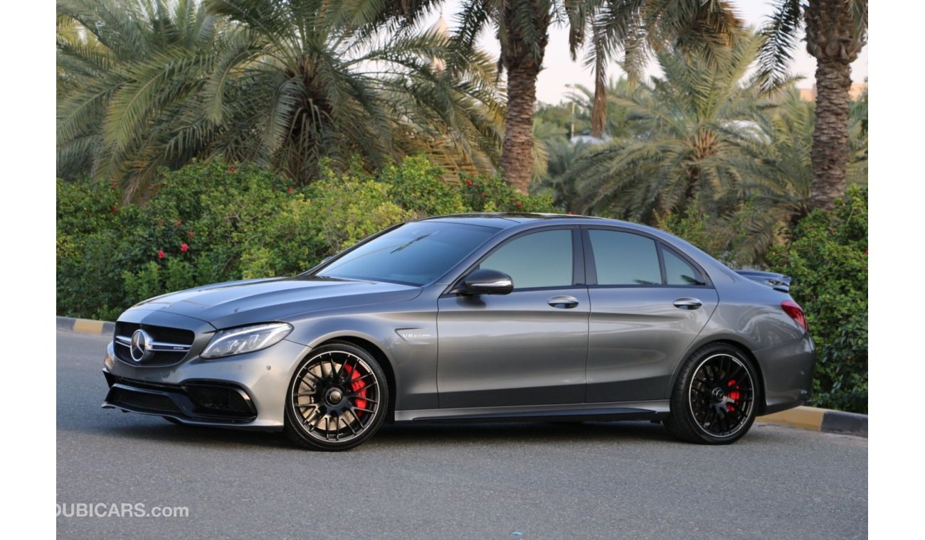 Mercedes-Benz C 63 AMG Std Mercedes Benz C63 AMG  2017 GCC full option perfect condition