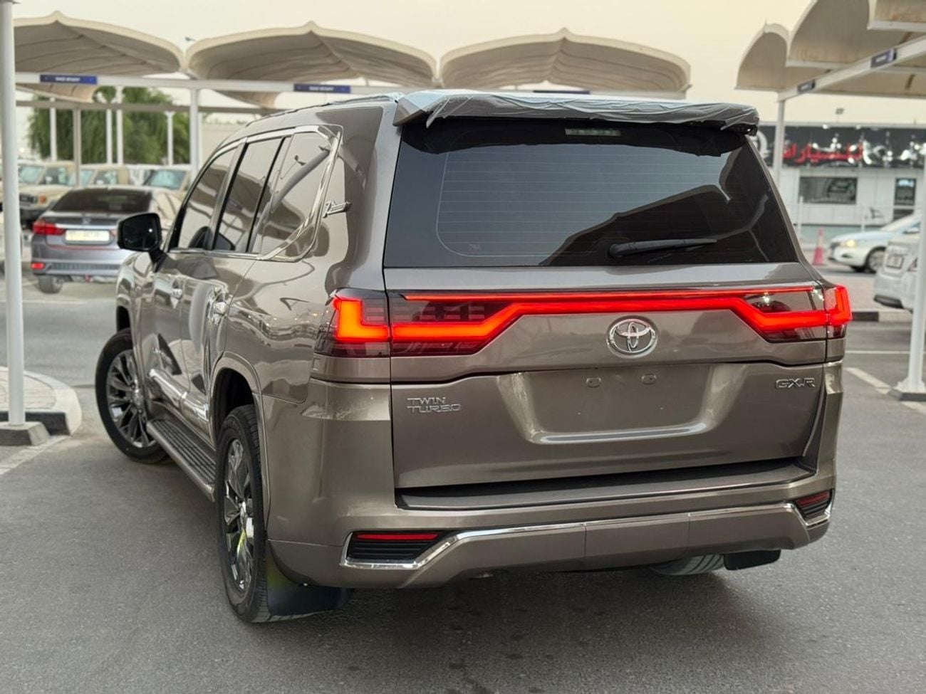 تويوتا لاند كروزر GXR 4.0L (271 HP) 4WD