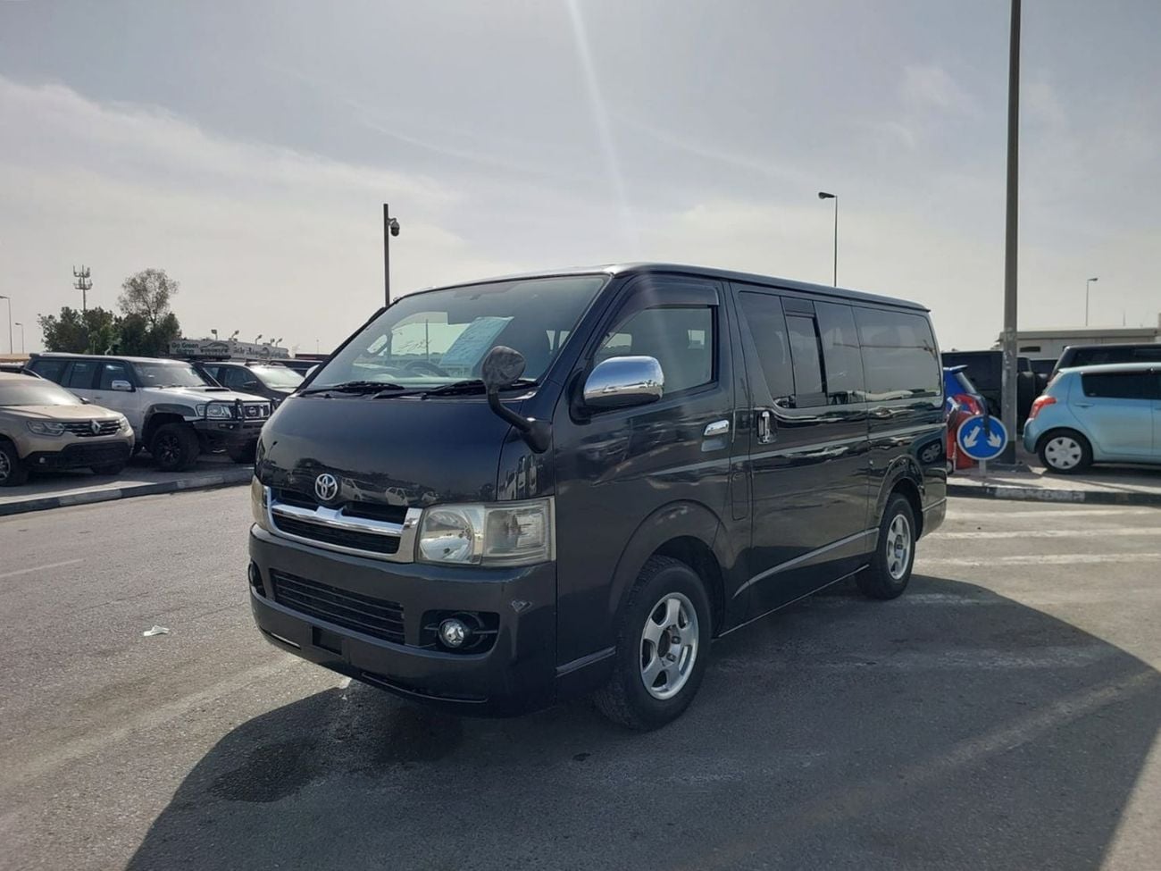 تويوتا هاياس TOYOTA HIACE VAN RHD 2004 MODEL 2.0 L PETROL AUTOMATIC(PM02513)