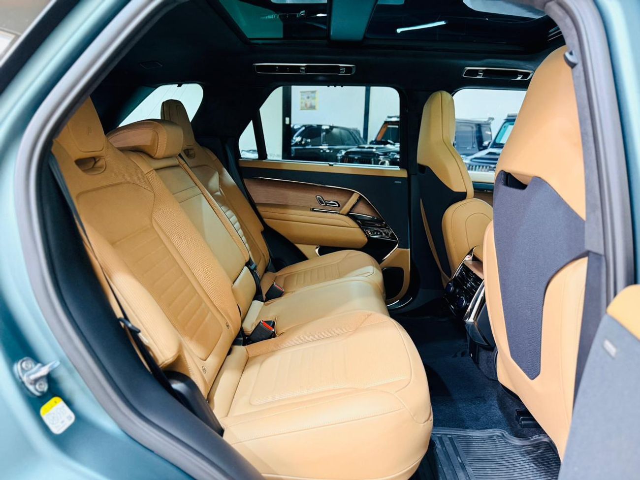 لاند روفر رينج روفر سبورت SV Celestial Gaea 2025 Brand New