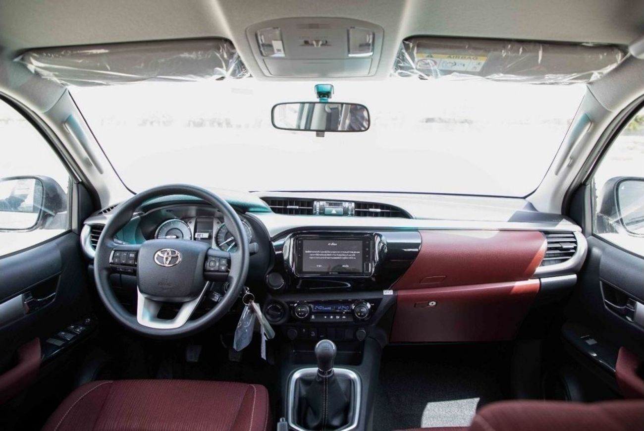 Toyota Hilux 2024 Toyota Hilux 4x4 DC 2.8 SR5 - Super White inside Maroon | Export Only