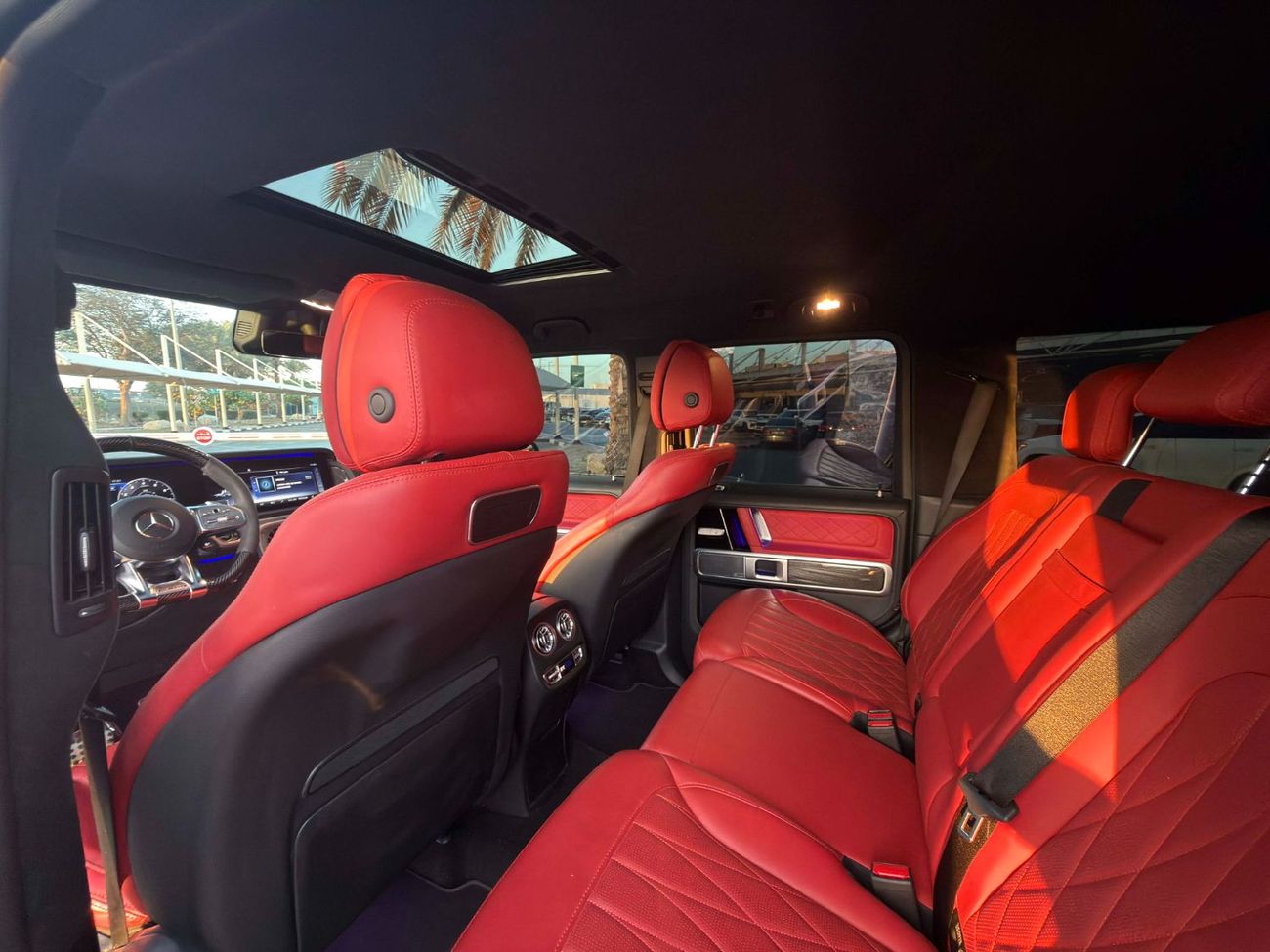 مرسيدس بنز G 63 AMG GCC SPEC NEAT AND CLEAN UNDER WARRANTY