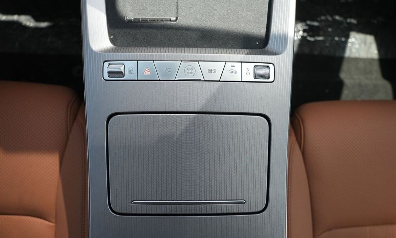BYD HAN 2025 BYD Han L EV 701Km Honor Edition with LiDar Black in Tan 0Km