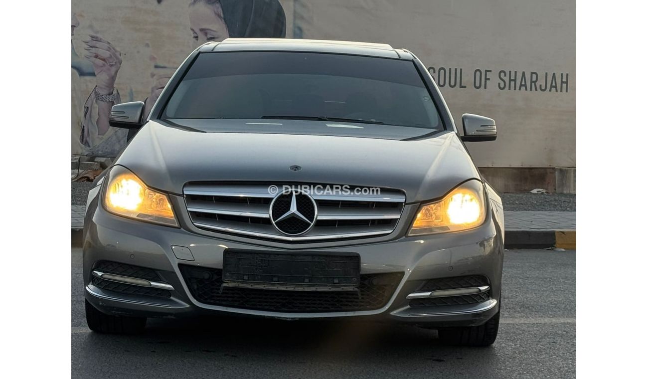 مرسيدس بنز C 200 In excellent condition and requires no expenses