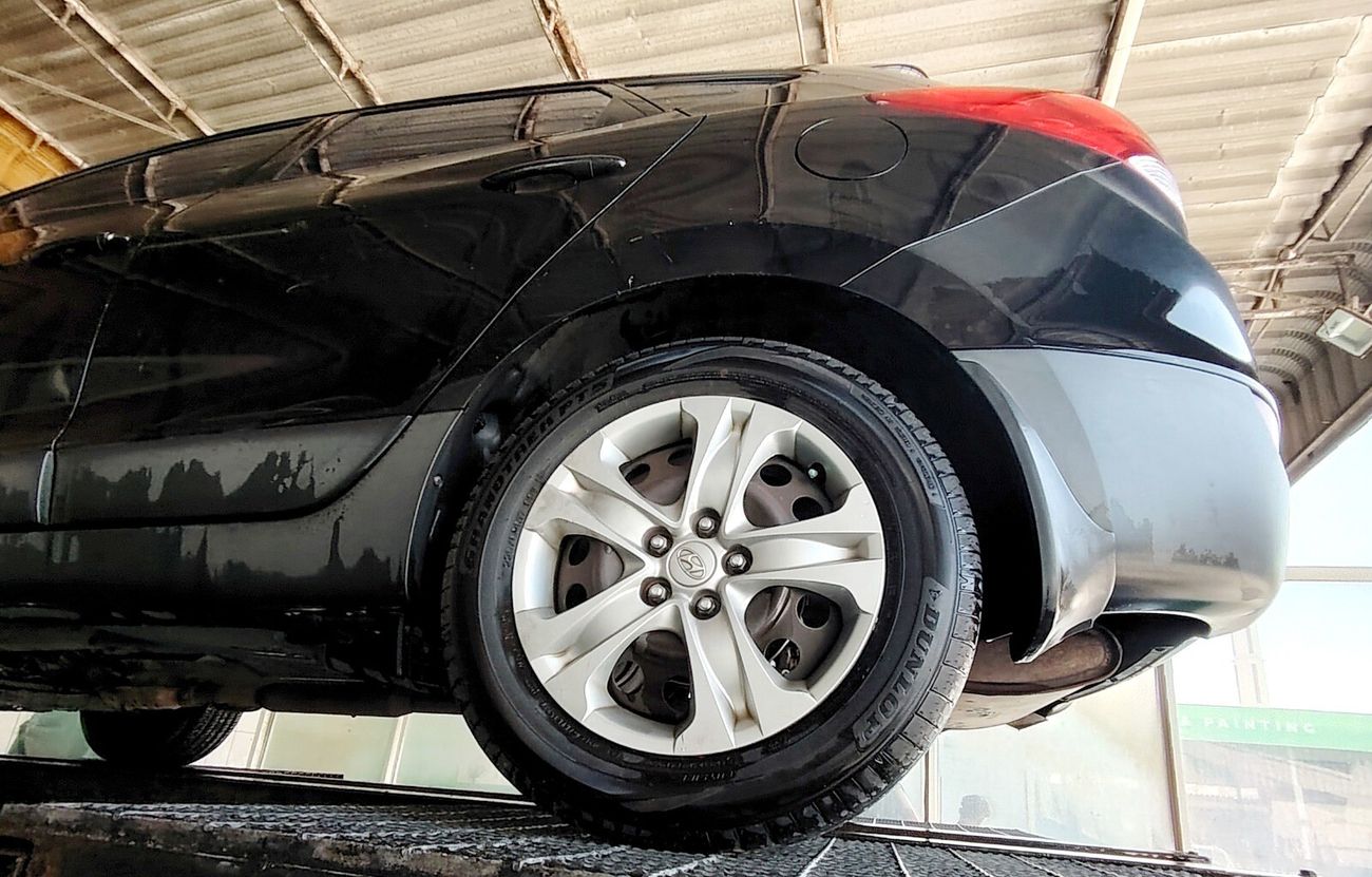 هيونداي توسون 2.0 litre 4-cylinder Engine-FWD