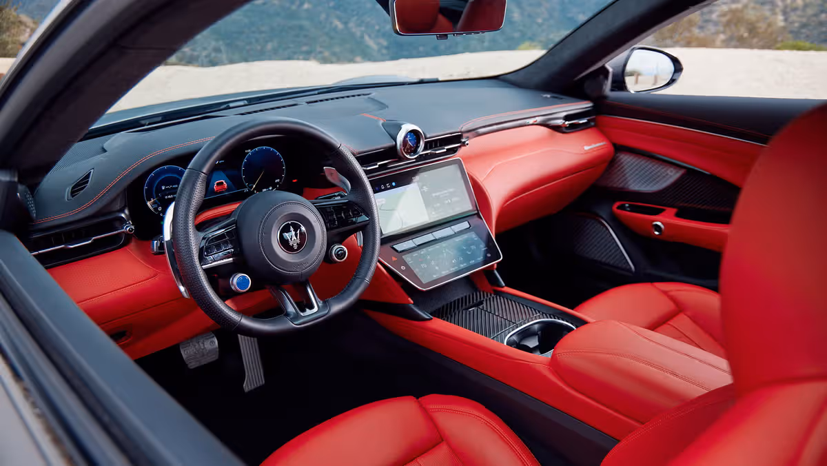 Maserati Granturismo interior - Cockpit