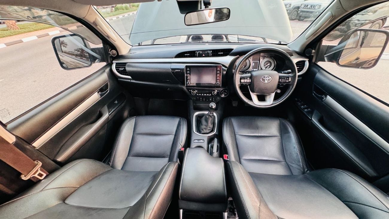 Toyota Hilux FULLY LOADED FOR OFF ROADING | MSA TOWING MIRROR | 2.8L DIESEL | MANUAL | ELECTRIC SEAT | RHD | 2021