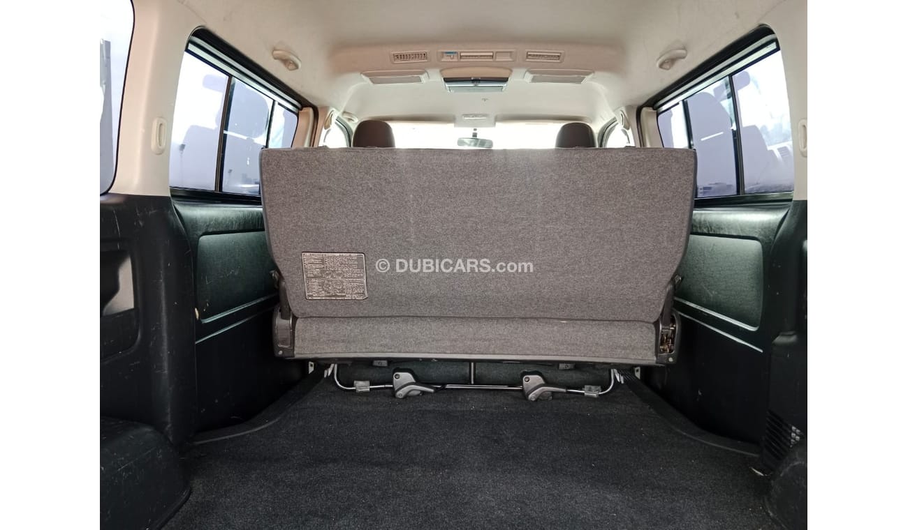 تويوتا هاياس TOYOTA HIACE VAN RIGHT HAND DRIVE(PM03728)