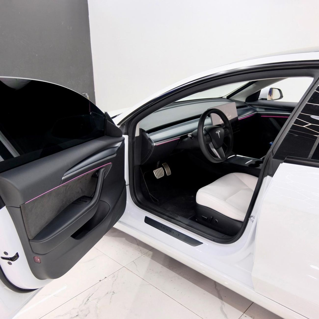 تسلا موديل 3 Long Range (AWD) Tesla Model 3 Long Range 2021 AWD | Under Tesla Warranty | Perfect Condition