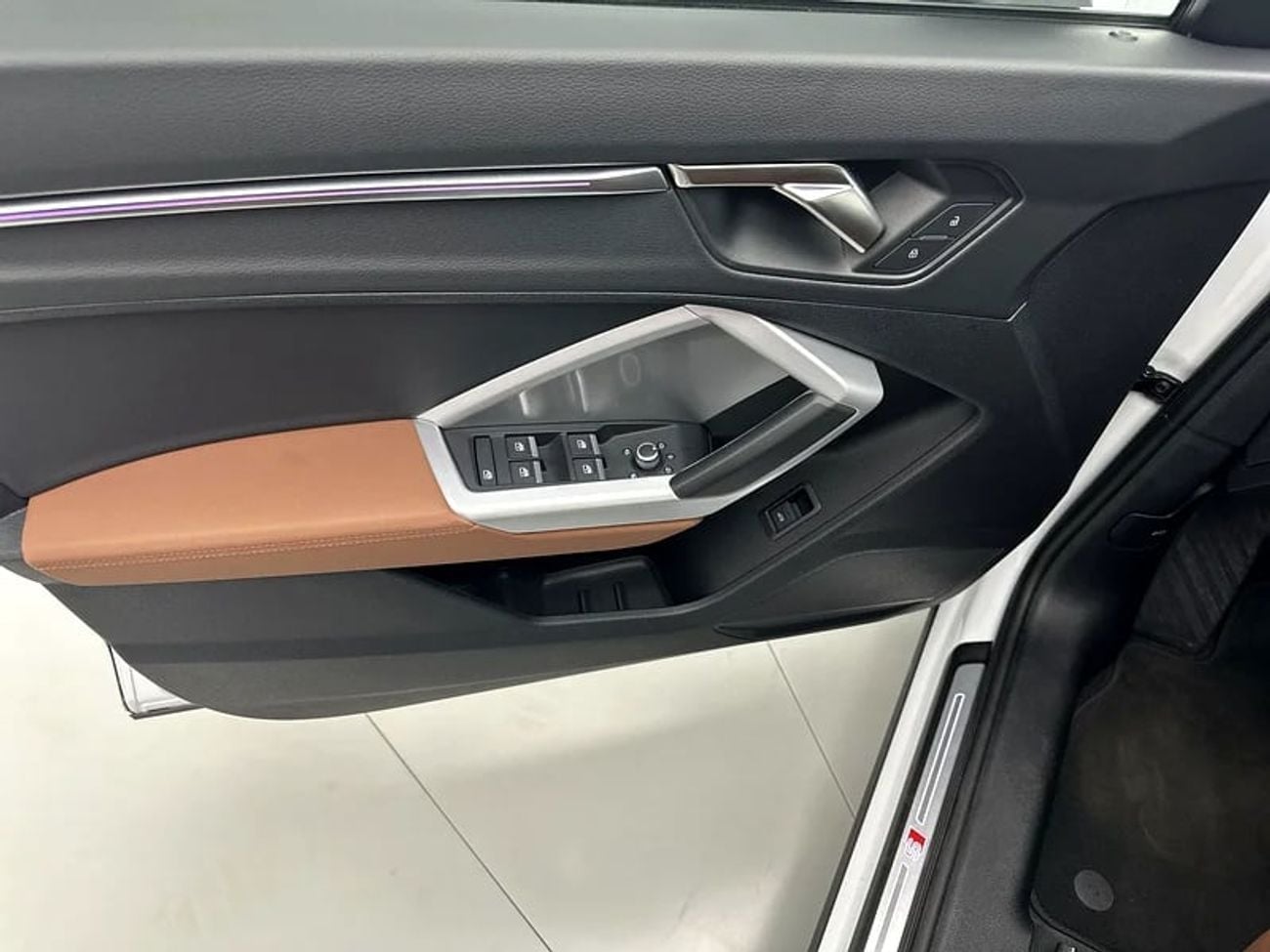 أودي Q3 40 TFSI S-LINE SPORTBACK quattro 180hp (Ref# 1172633)