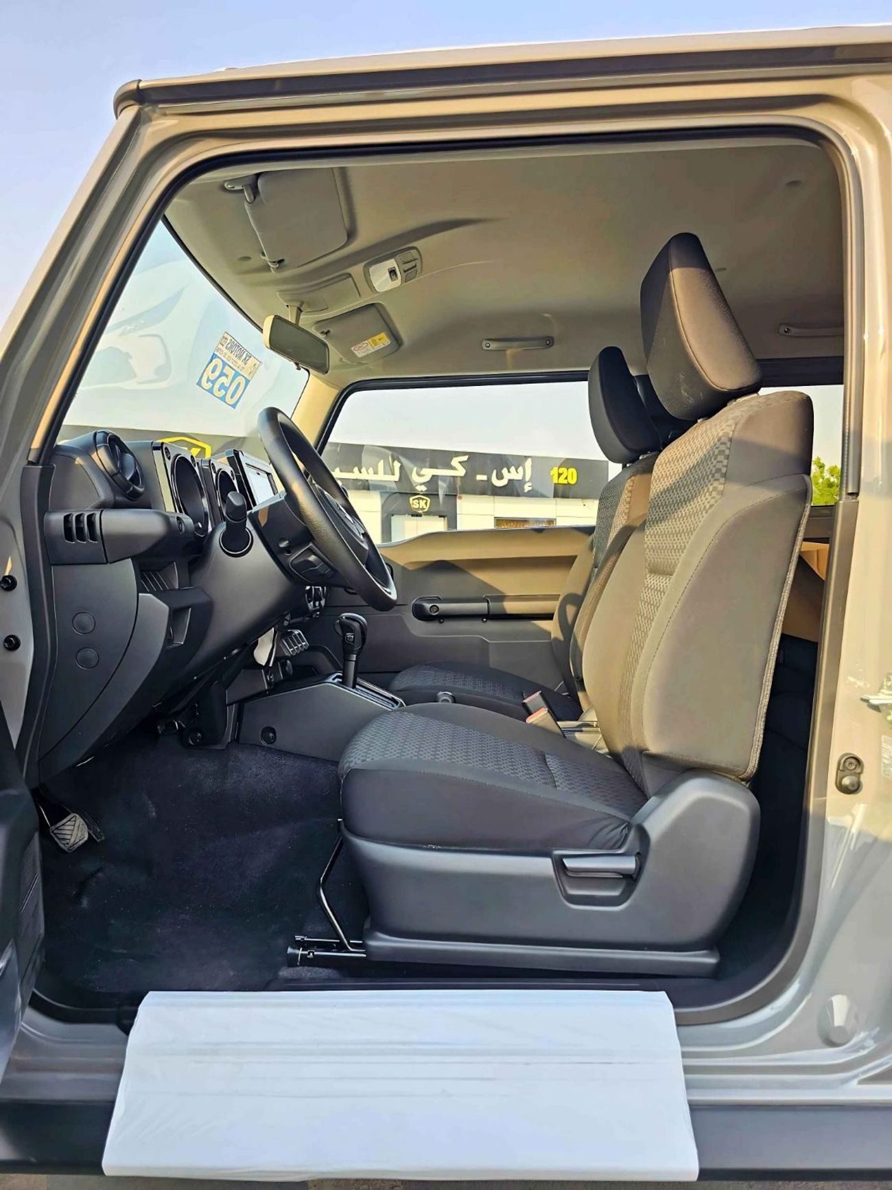 سوزوكي جيمني GL / A/T / 1.5L V4 PETROL / 3 DOOR / ALL GRIP SLDA AF / 4WD / CODE # SJ15GL