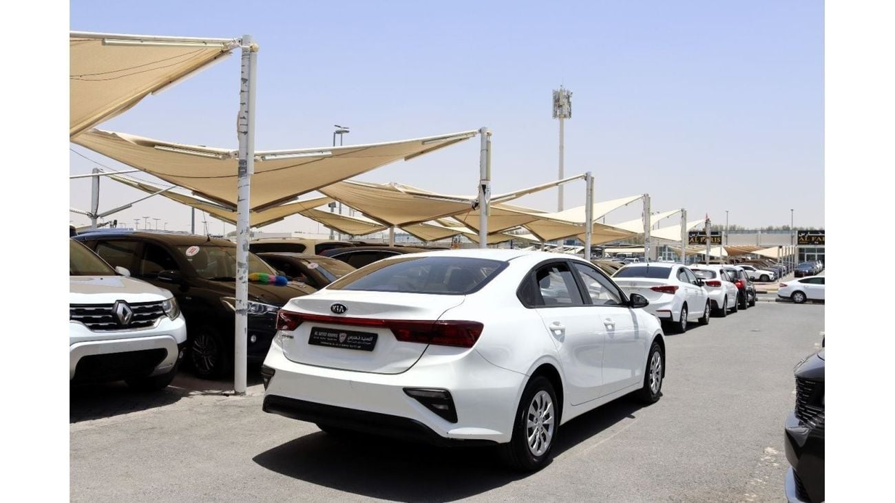 كيا سيراتو EX خالية من الحوادث - خليجي - مكينة 1600 سي سي - بحالة الوكالة من الداخل والخارج