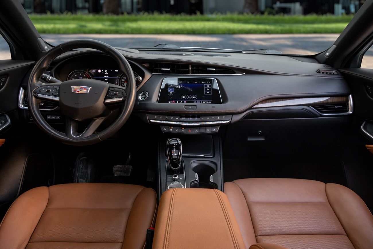 Cadillac XT4 XT4  | 1,615 P.M | 0% Downpayment | Agency Service Contract | Pristine!