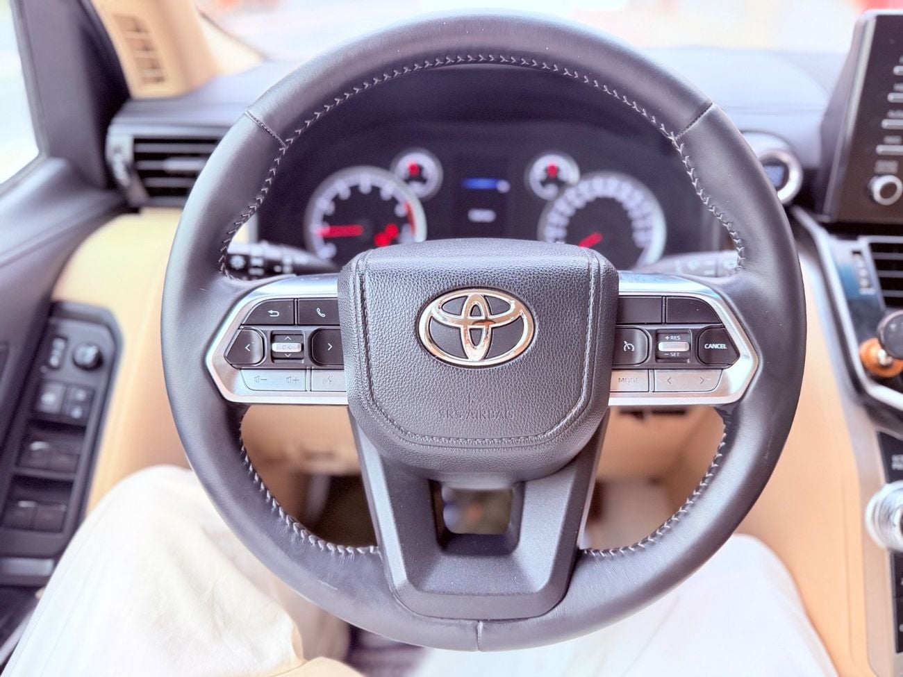 تويوتا لاند كروزر GXR 2022 V6 full option Top the range petrol