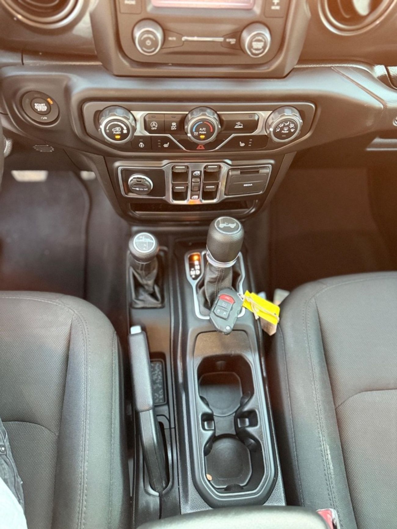 جيب رانجلر Unlimited Sport S 2.0L A/T