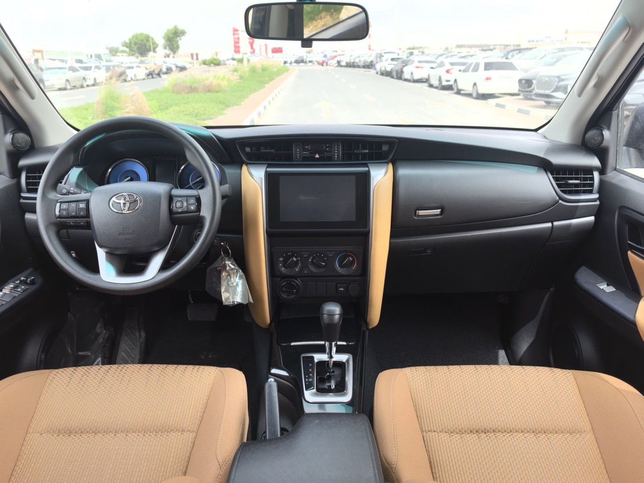 Toyota Fortuner EXR FORTUNER,2.7L,4X4,MANUAL AC,ROOF RACK,REAR VEIW CAMERA,17''AW,A/T,2026MY( FOR EXPORT ONLY)